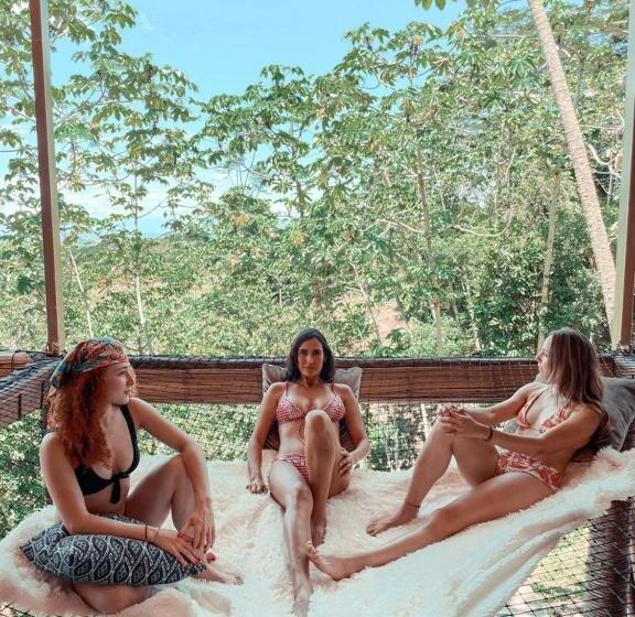 Отель Amaranthus