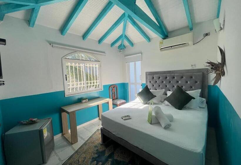 Отель Amaranthus