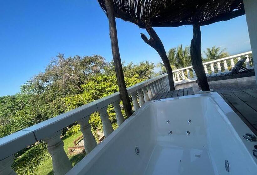 Отель Amaranthus