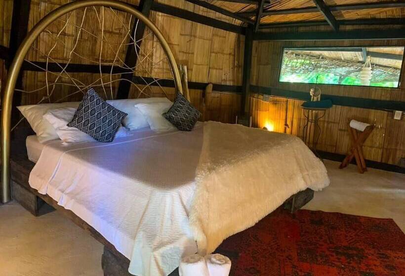 Отель Amaranthus