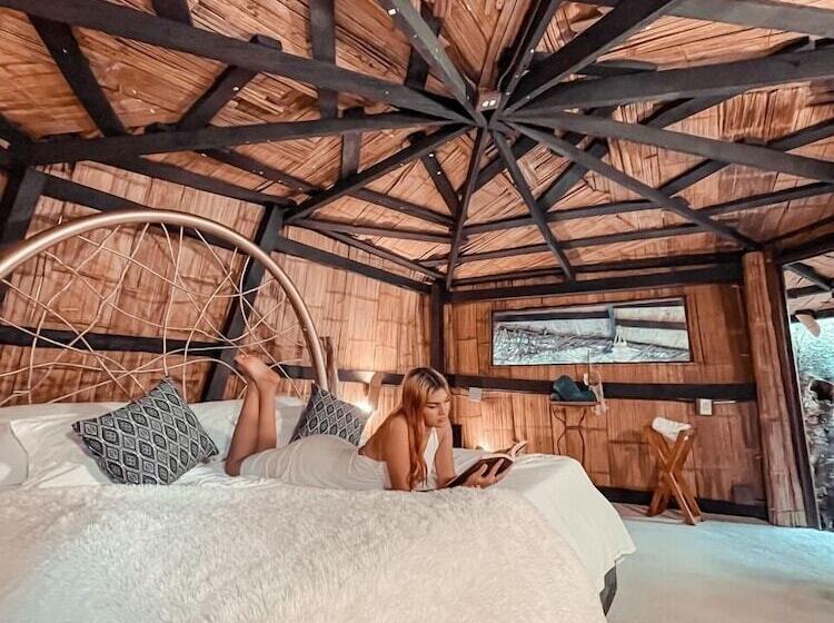 Отель Amaranthus