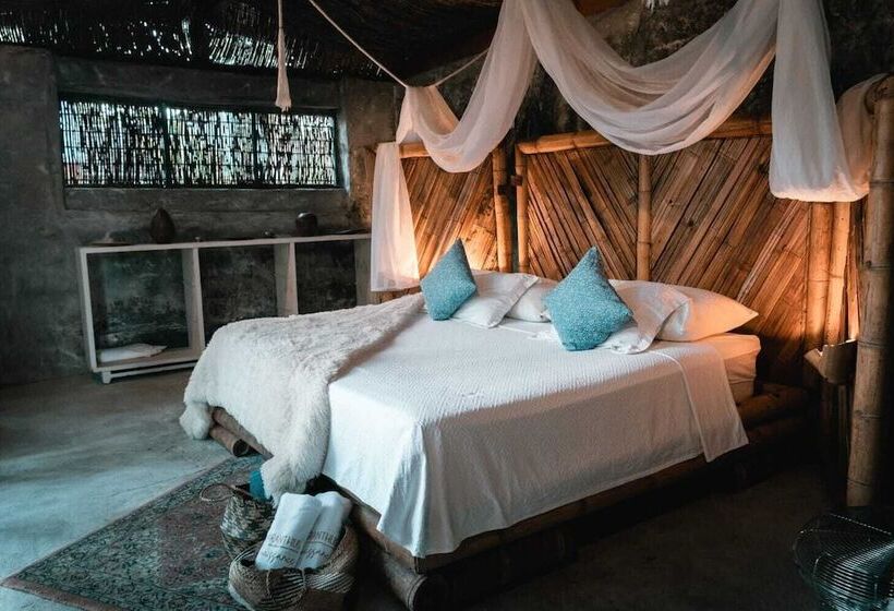 Отель Amaranthus