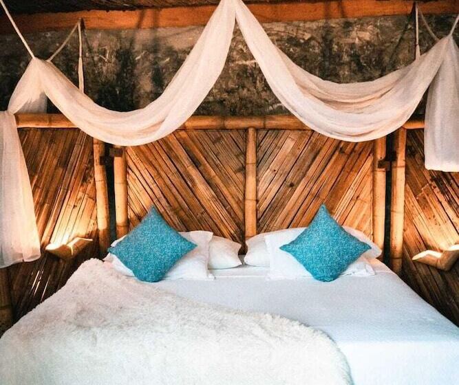 Отель Amaranthus