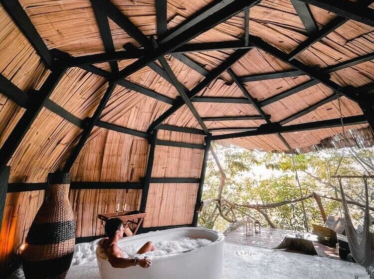 Отель Amaranthus