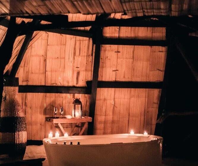 Отель Amaranthus