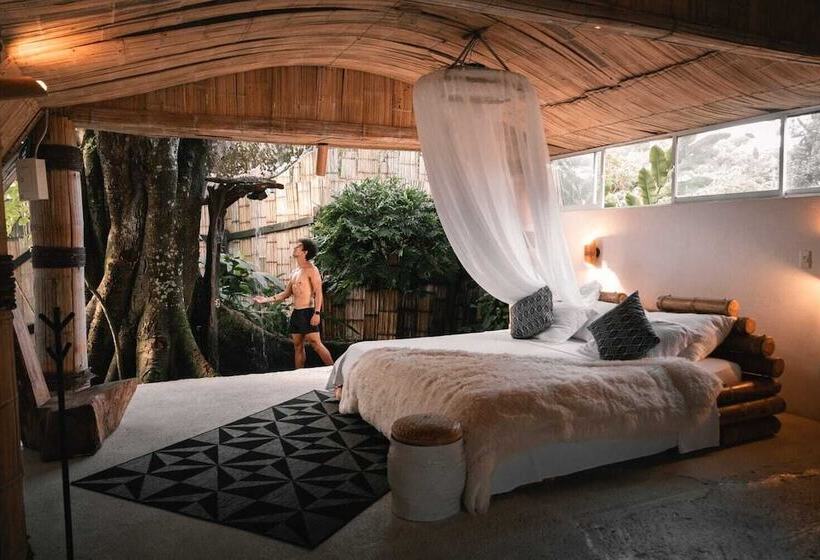 Отель Amaranthus