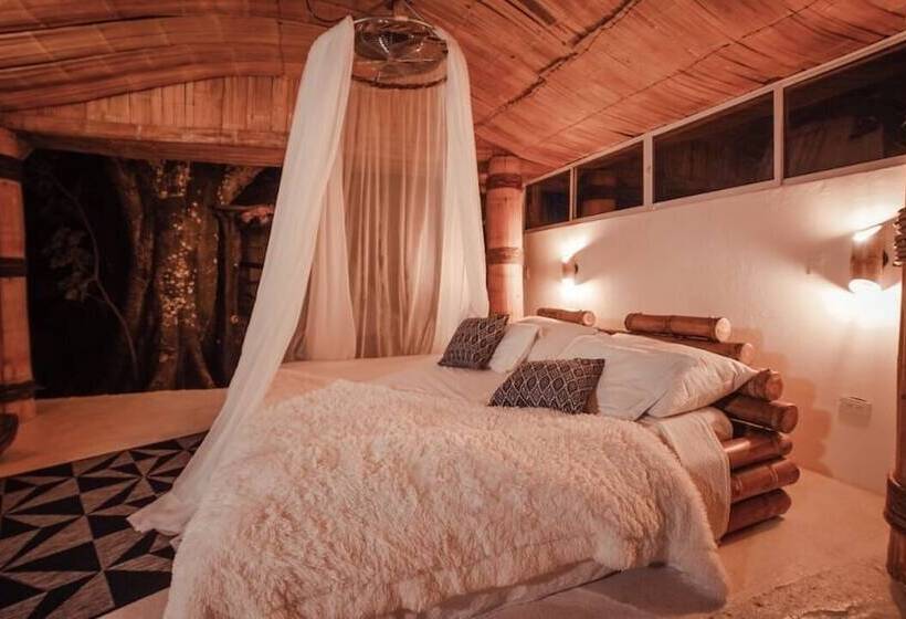 Отель Amaranthus