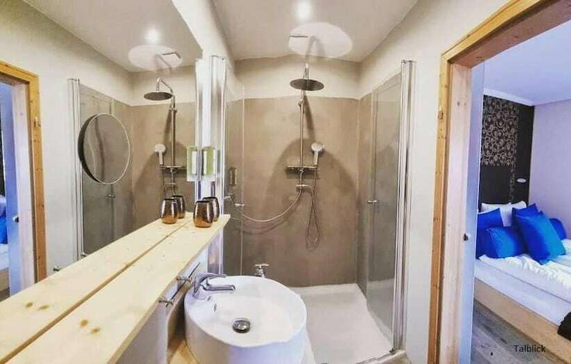 ホテル Boutique B&b  Landhaus Talblick