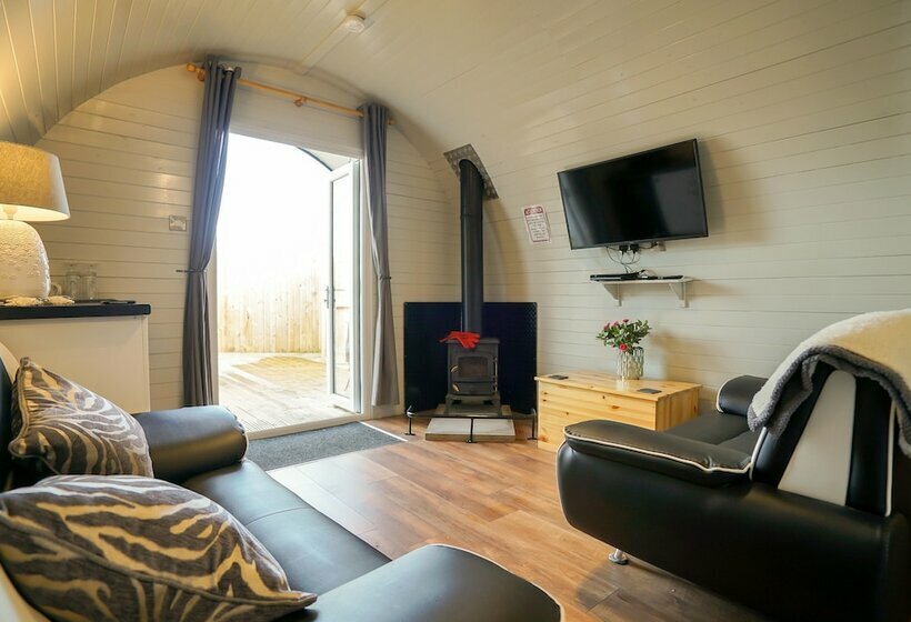 ホテル Cheshire Glamping Pods