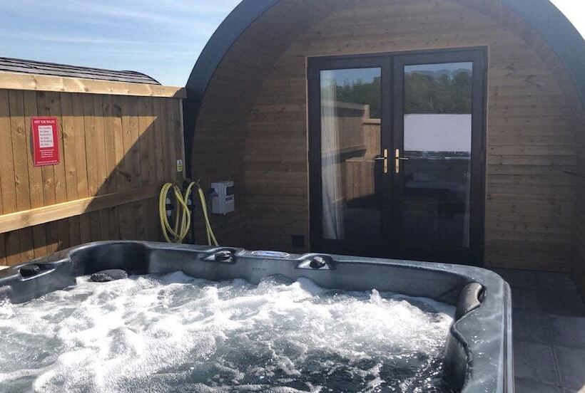 ホテル Cheshire Glamping Pods