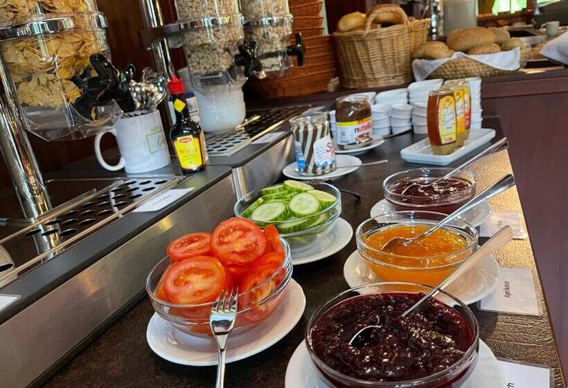 Отель Garni Café Im Hamm