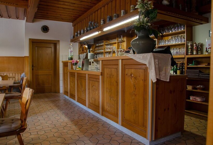 Отель Gasthof Altmann