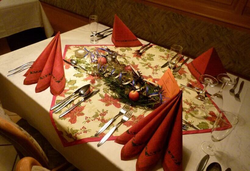 فندق & Gasthof Garküche