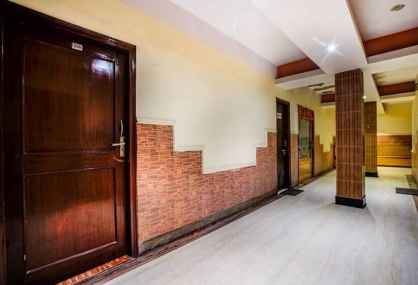 호텔 Hilltop By Oyo Rooms