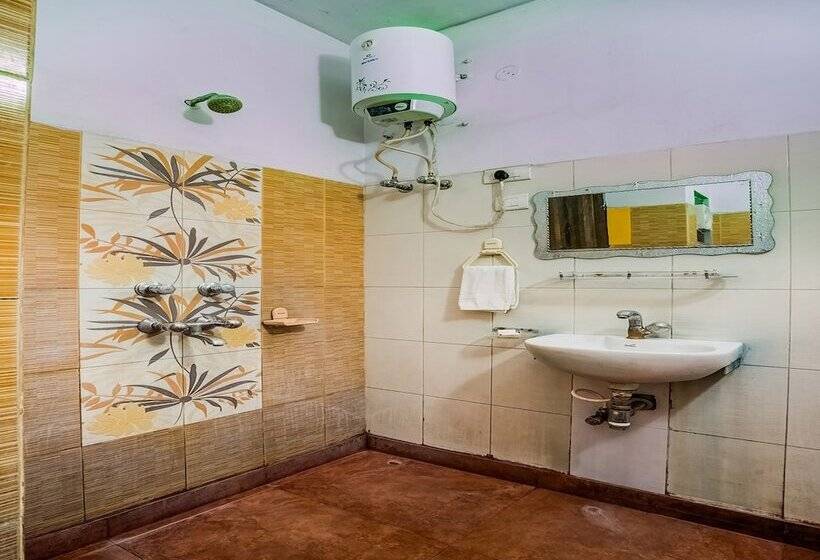 호텔 Hilltop By Oyo Rooms