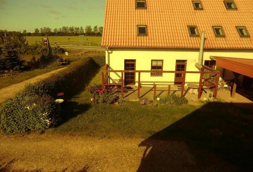 ホテル Kranichblick