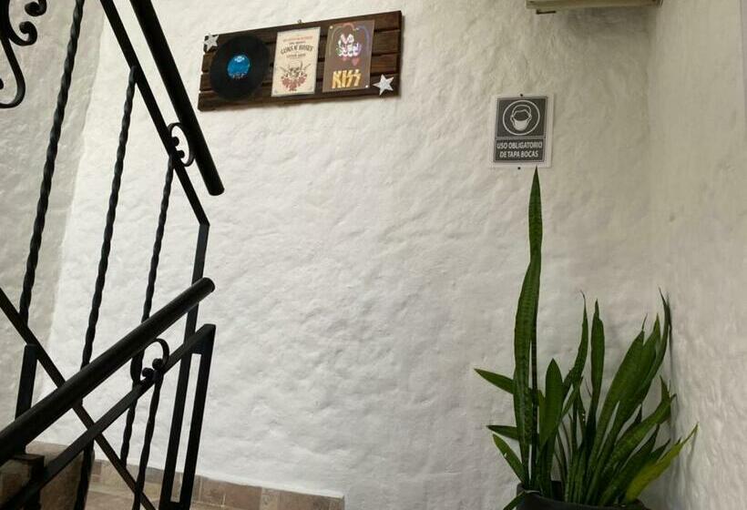 בית מלון כפרי Ozzy