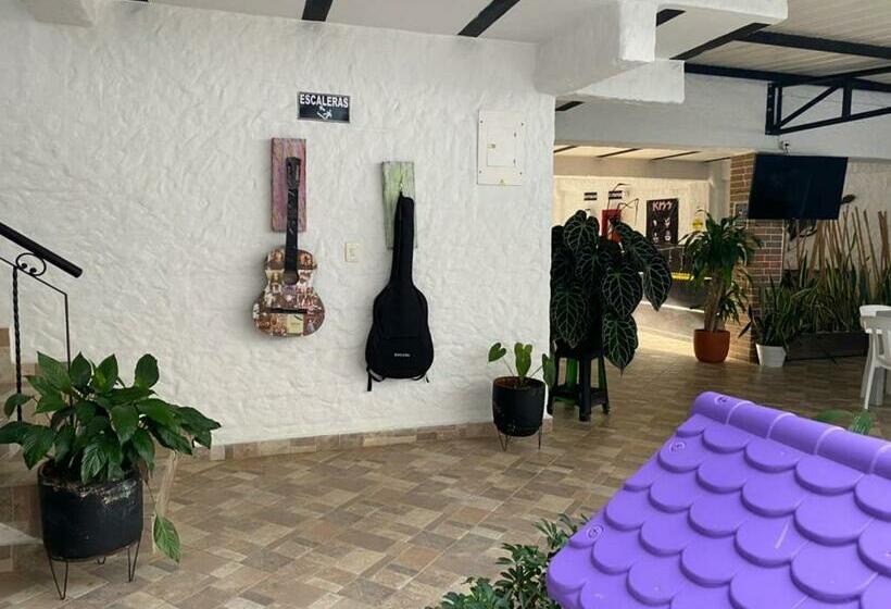 בית מלון כפרי Ozzy