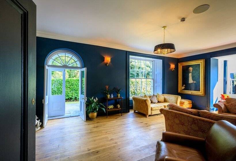 בית מלון כפרי Pictonhouse