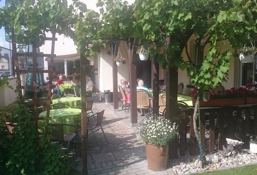 ホテル Zur Heimat