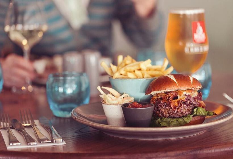 Longlands Inn And Restaurant