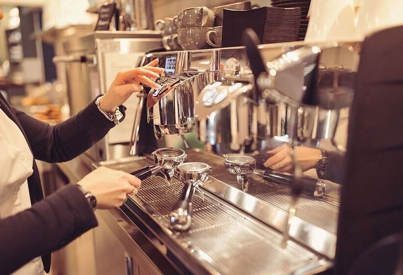 Longlands Inn And Restaurant