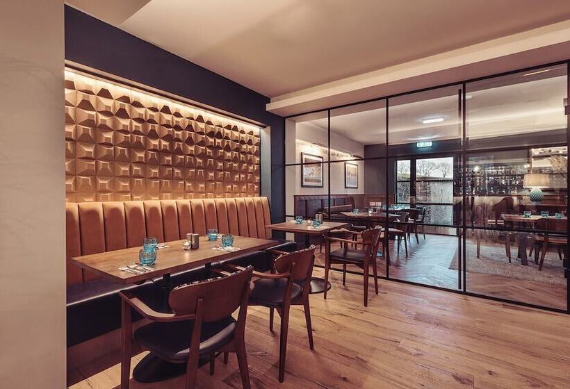 Longlands Inn And Restaurant