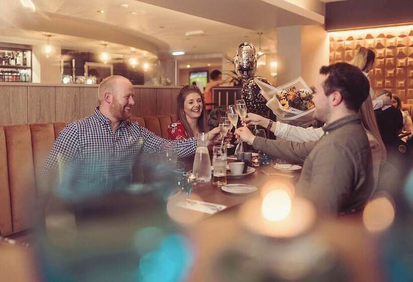 Longlands Inn And Restaurant