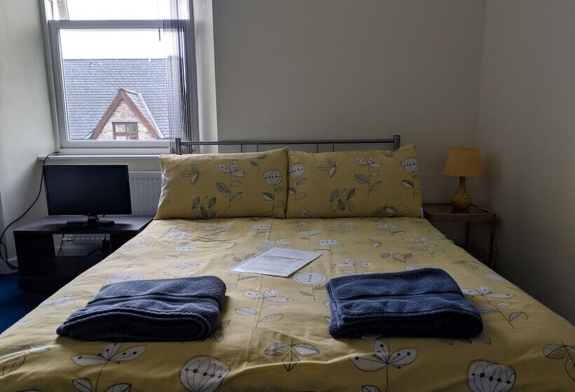 بنسيون Barholm Accommodation