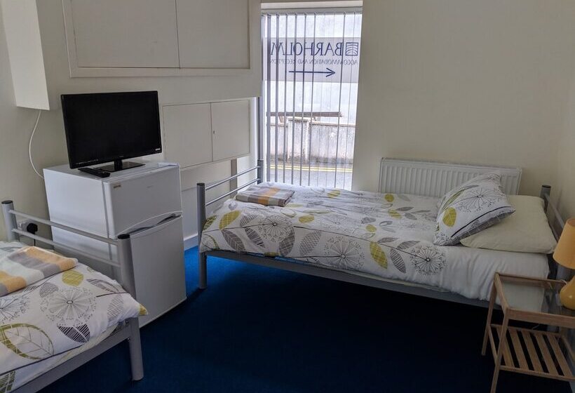 بنسيون Barholm Accommodation