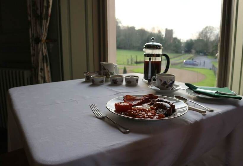 بنسيون Crowcombe Court