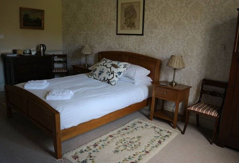 بنسيون Crowcombe Court