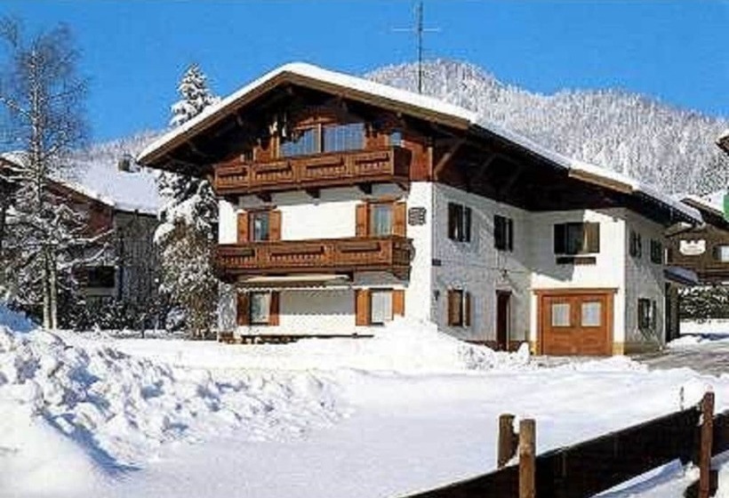 펜션 Haus Renate By Deva