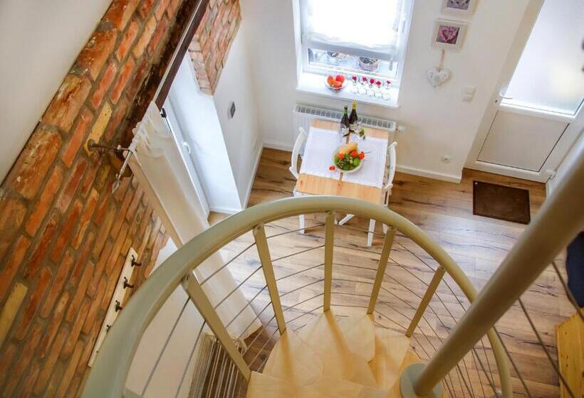 بنسيون Hofgarten Rosa