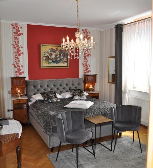 بنسيون Hofgarten Rosa