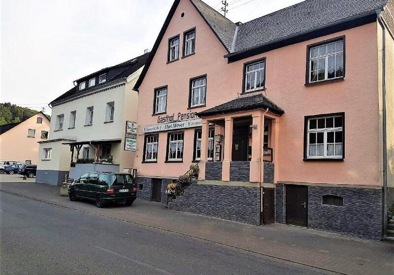 ペンション Niederdreisbacher Hof