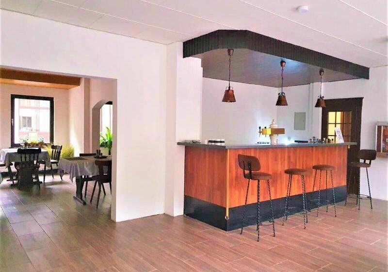 ペンション Niederdreisbacher Hof