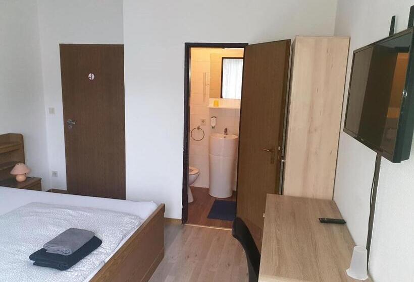 פנסיון Niederdreisbacher Hof