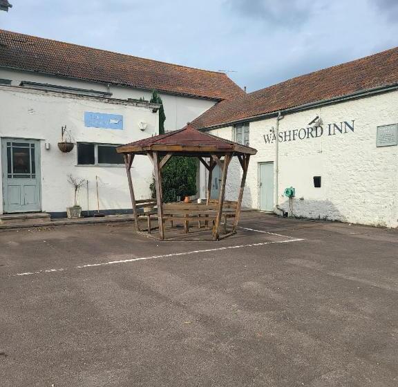 بنسيون The Washford Station Inn