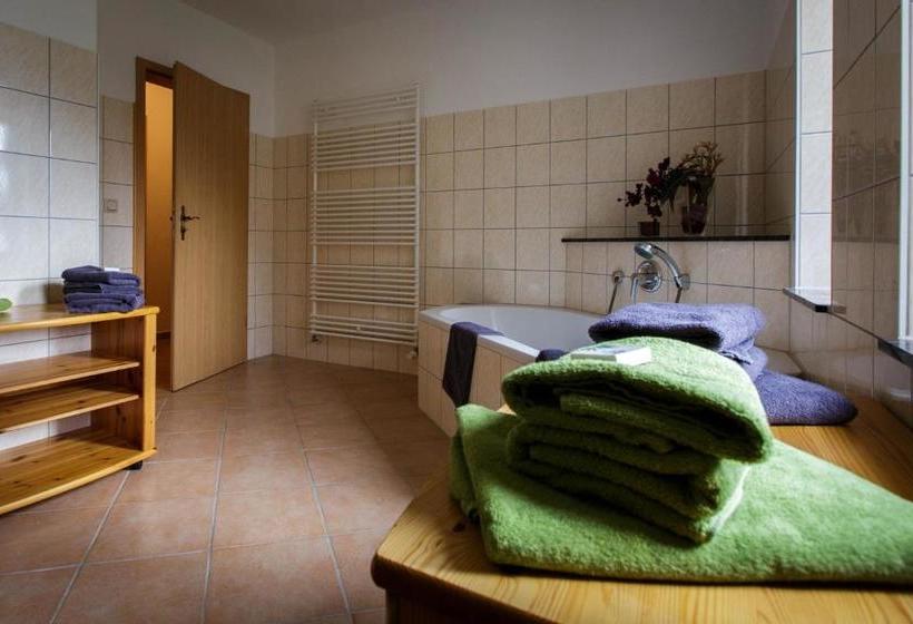 Pension Und Tagungsstätte Bb