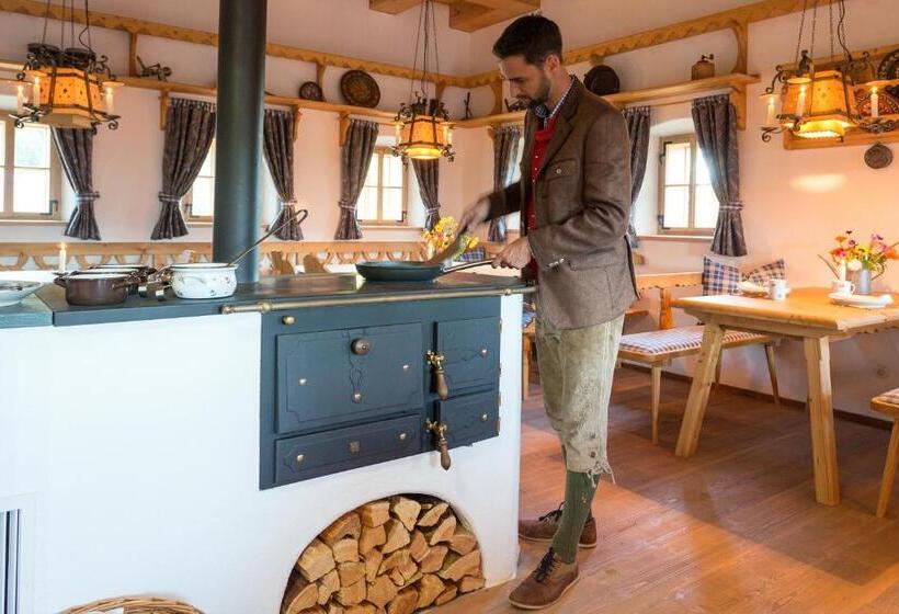 אתר נופש Almdorf Seinerzeit