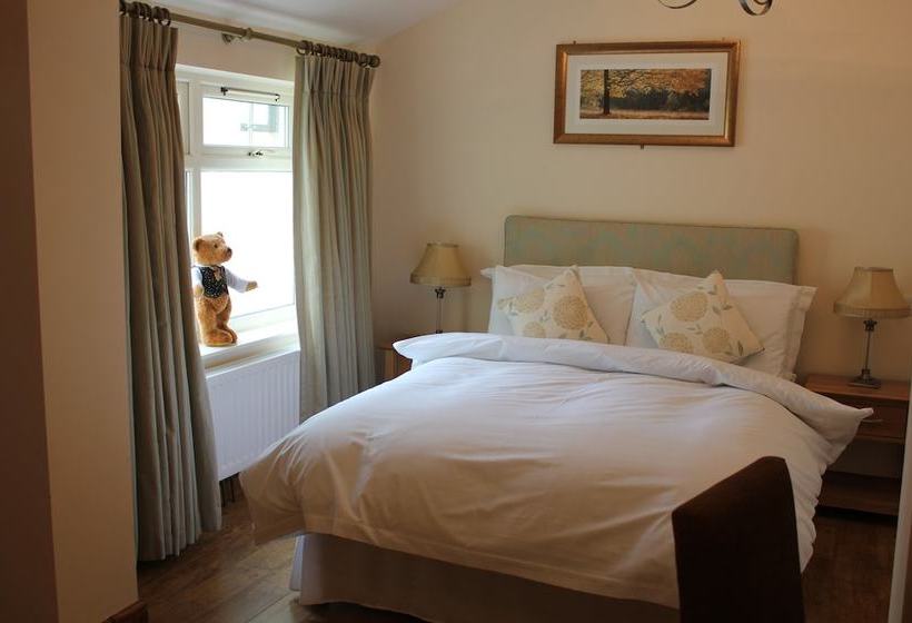 The Bell Country Inn