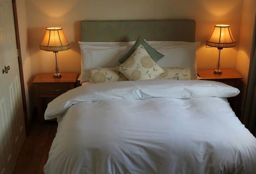 The Bell Country Inn