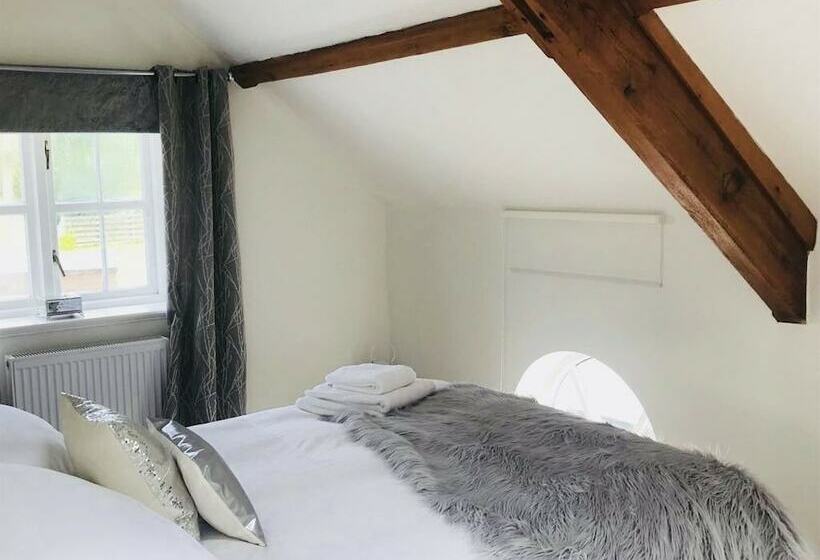 The Chapel By Platinum Retreats