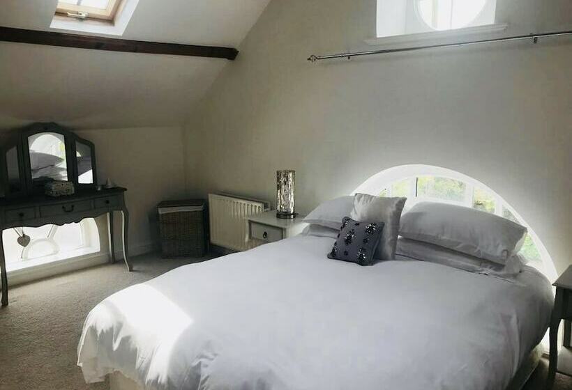 The Chapel By Platinum Retreats