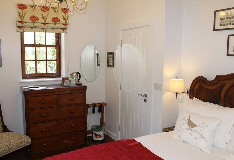 The Compasses Inn