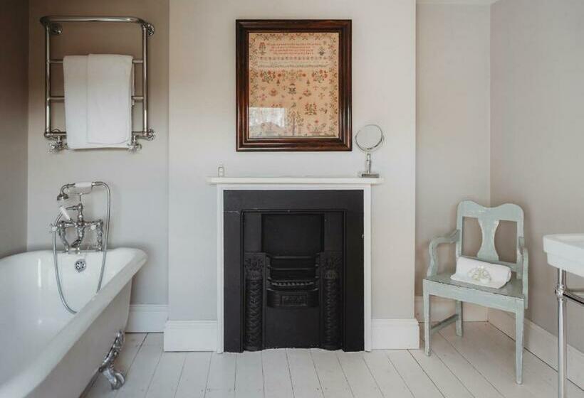 The New Inn Great Limber