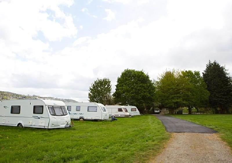 Хостел Square & Compass