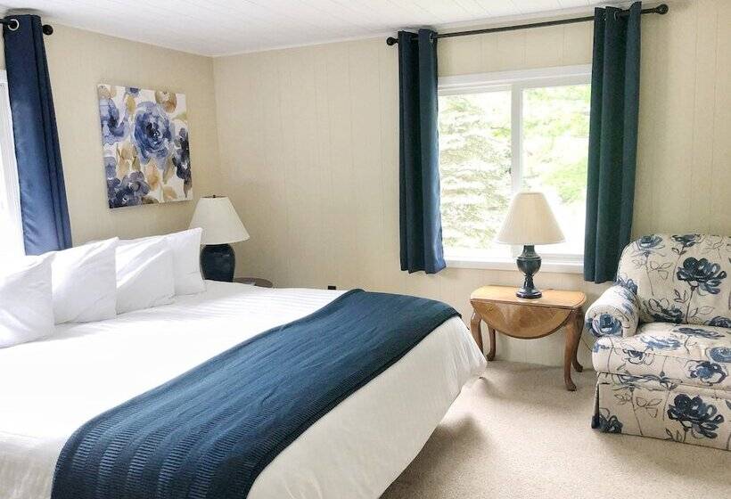 旅馆 Churchill Pointe Inn