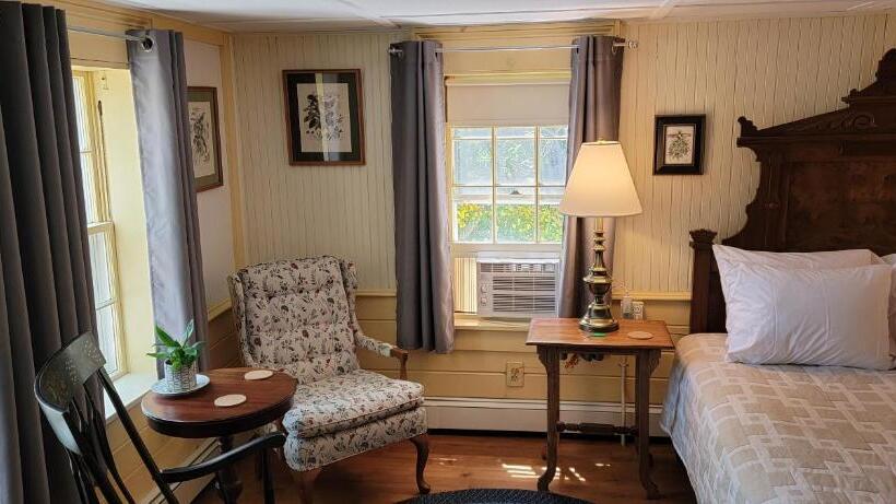 فندق صغير Hawks House Inn